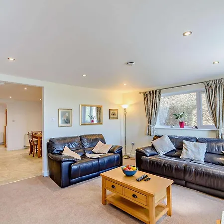 Holiday home 2 Bed In Langtoft 82339 Weaverthorpe